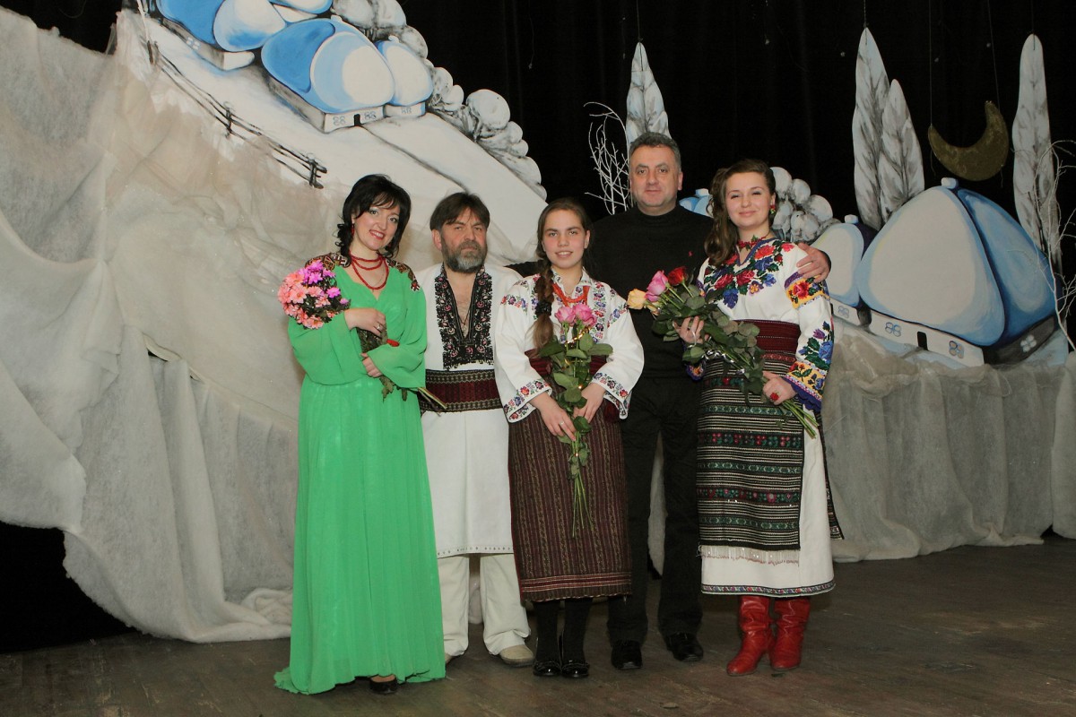 Photo: Christmas carols - Nadia Kulyk