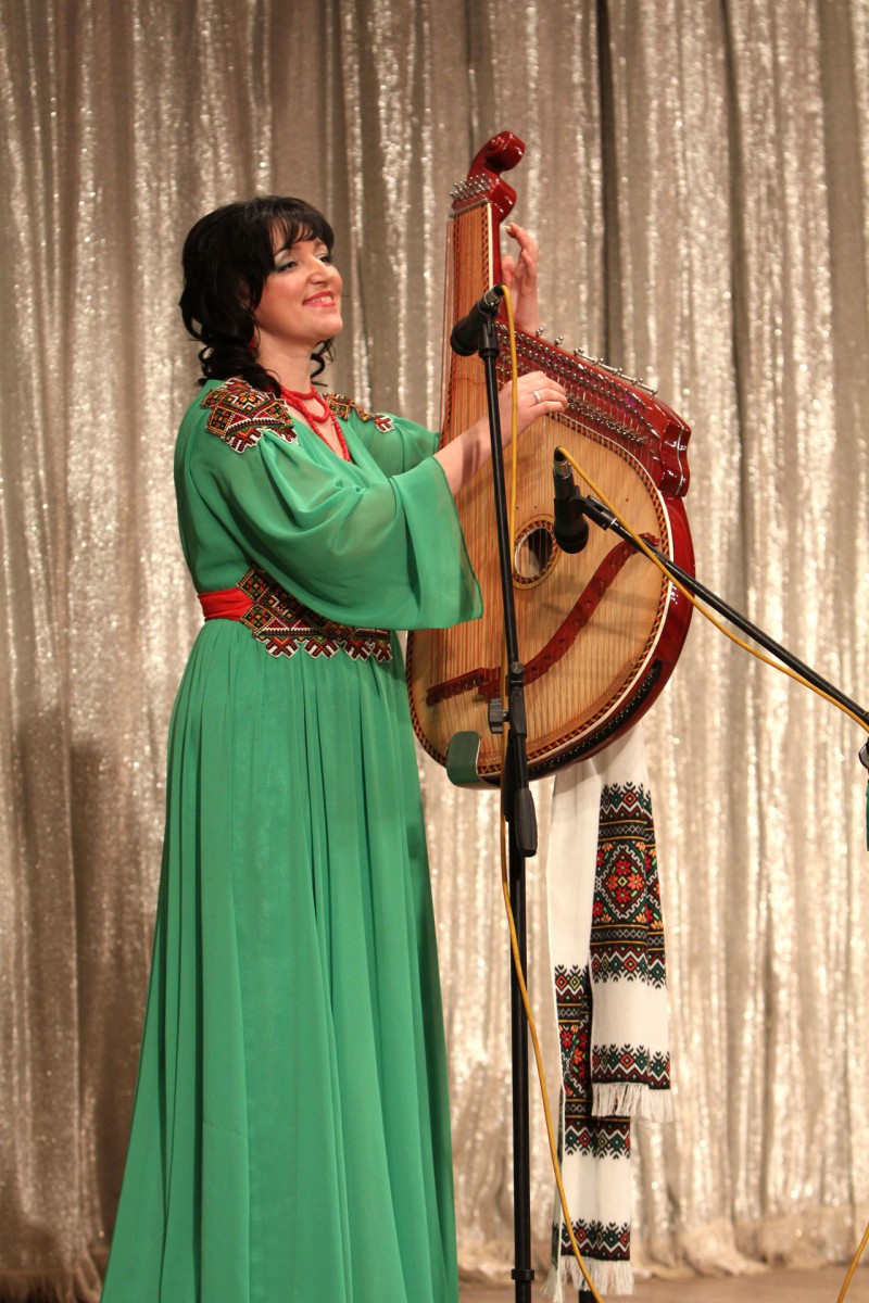 Photo: Christmas carols - Nadia Kulyk